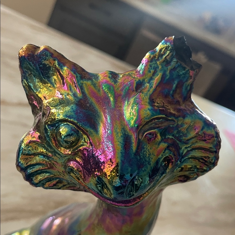 Fenton Winking Alley cat Black Amethyst 11" iridescent carnival glass 1970 - Picture 3 of 5